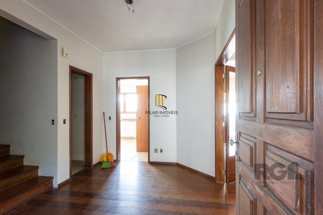 Casa para Venda - 361.95m², 4 dormitórios, sendo 2 suites, 3 vagas - Nonoai