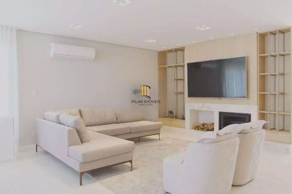 Casa de Condomínio 4 dormitórios no bairro São Vicente