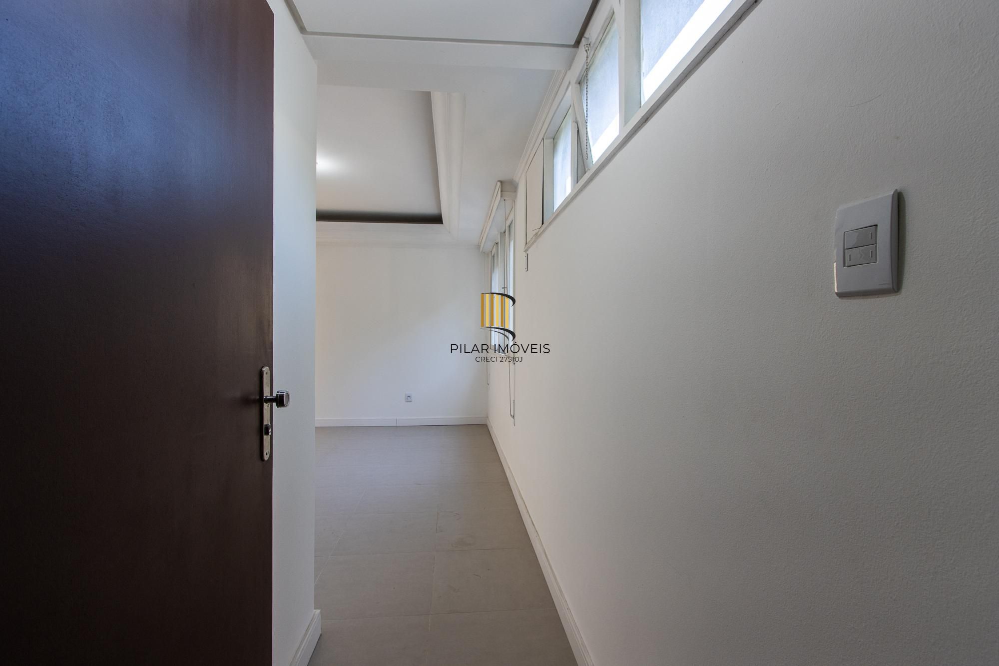 Apartamento à venda no bairro Moinhos de Vento, em Porto Alegre – RS. Com área privativa de 100.73m². - Pilar Imóveis
