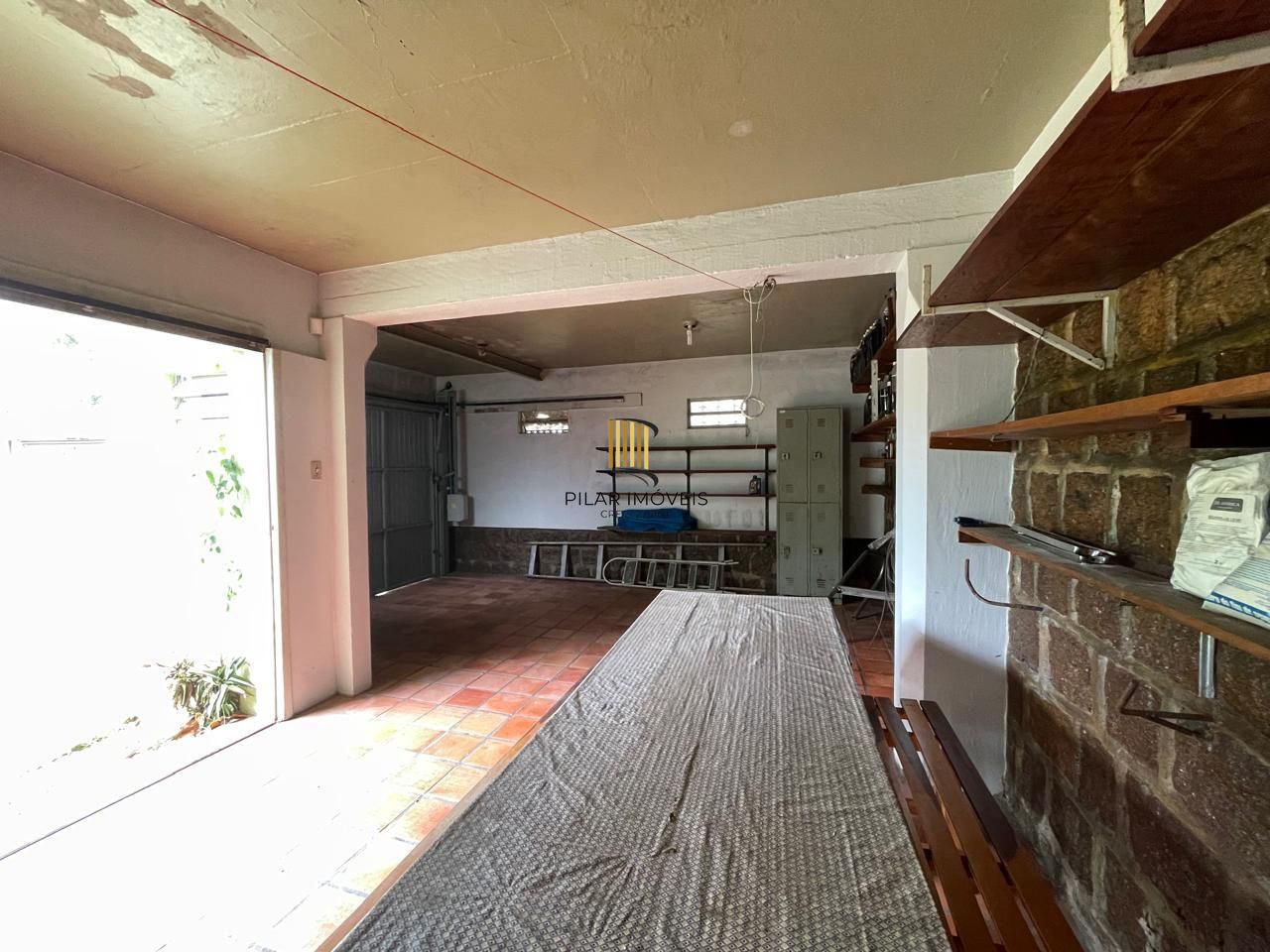 Casa 03 dormitórios,  287m² privativos Bairro Santa Tereza!