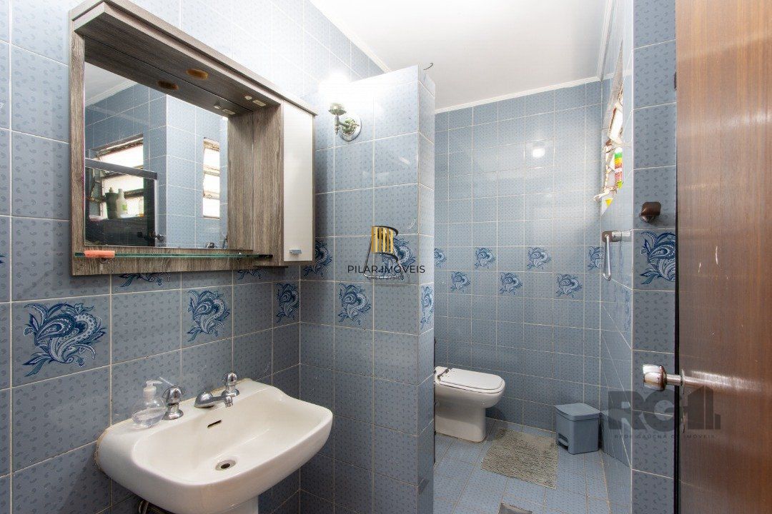 Casa ampla à venda em Santa Tereza - Porto Alegre