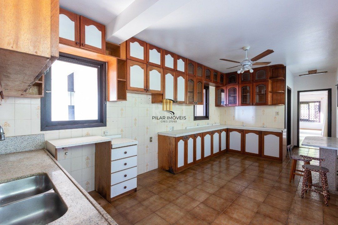 Casa para Venda - 500m², 4 dormitórios, sendo 1 suites, 4 vagas - Vila Conceição