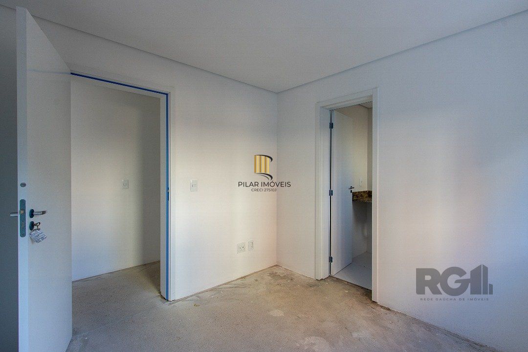 Cobertura para Venda - 214.34m², 3 dormitórios, sendo 3 suites, 2 vagas - Tristeza