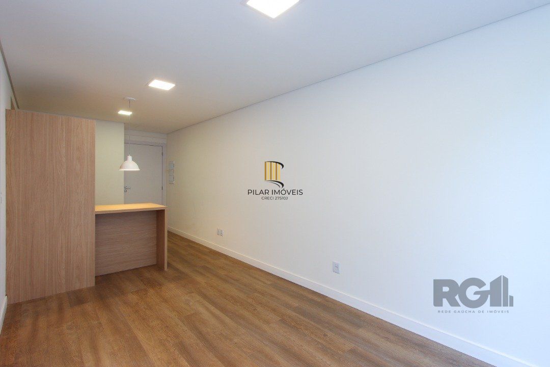 Apartamento em Porto Alegre no Bairro Petrópolis, de 1 quarto, GARDEN , semi mobiliado