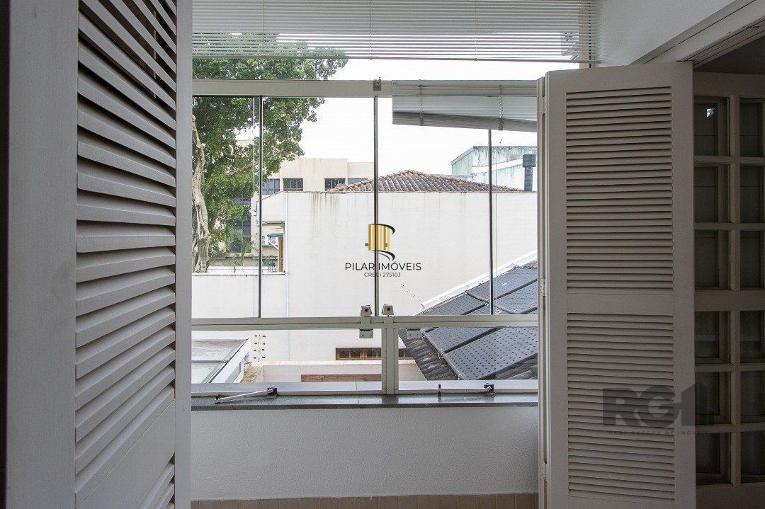 Casa em condomínio à venda, 4 quartos, 2 suites, 2 vagas - Bairro Tristeza