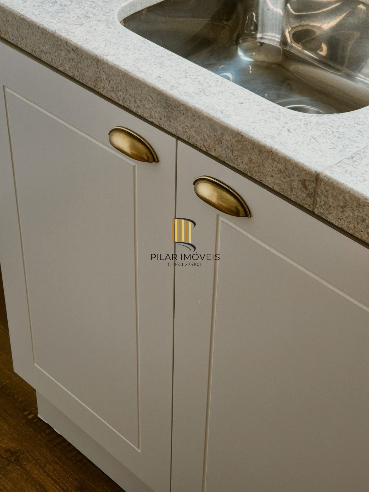 Apartamento 2 dormitórios no bairro Rubem Berta