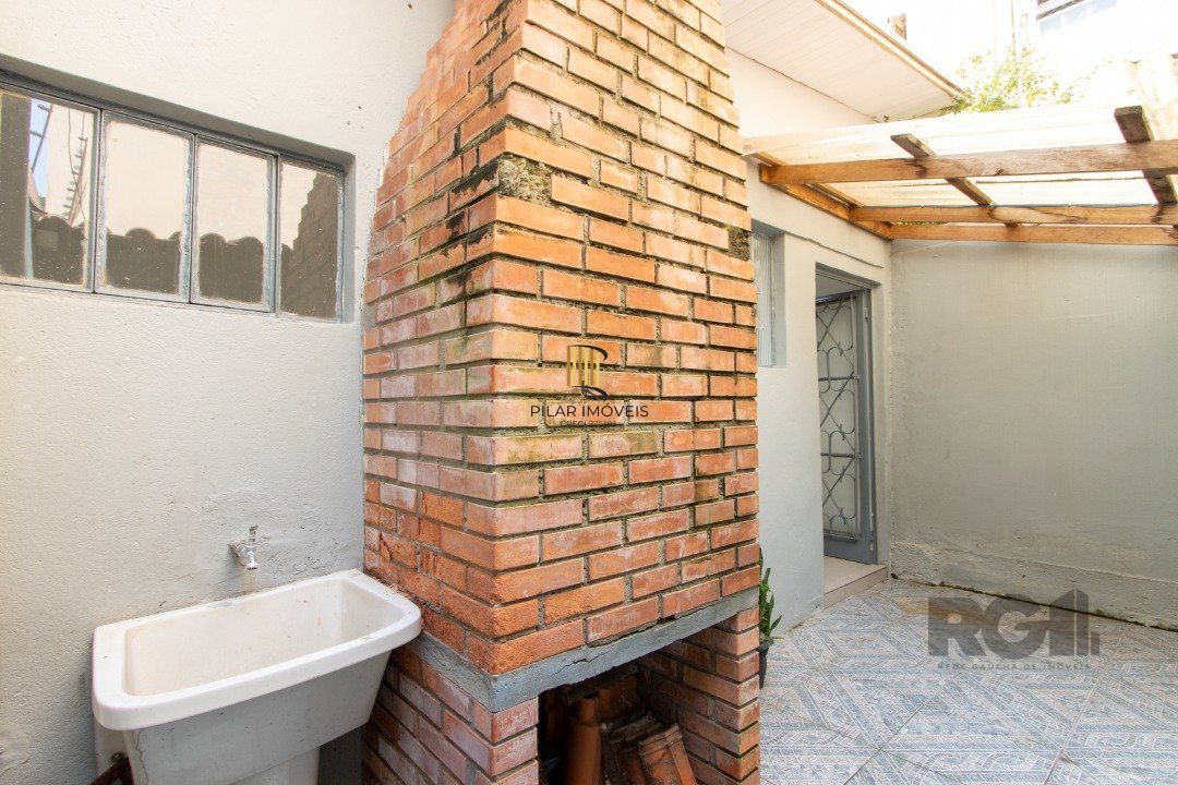 Casa 3 dormitórios no bairro Cidade Baixa