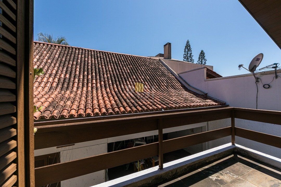 Casa para Venda - 370m², 5 dormitórios, sendo 2 suites, 7 vagas - Vila Assunção