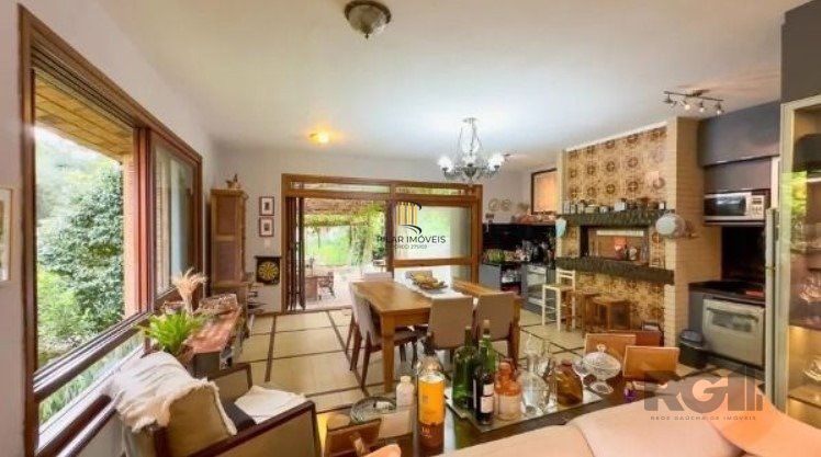 Casa 5 dormitórios no bairro Belém Velho