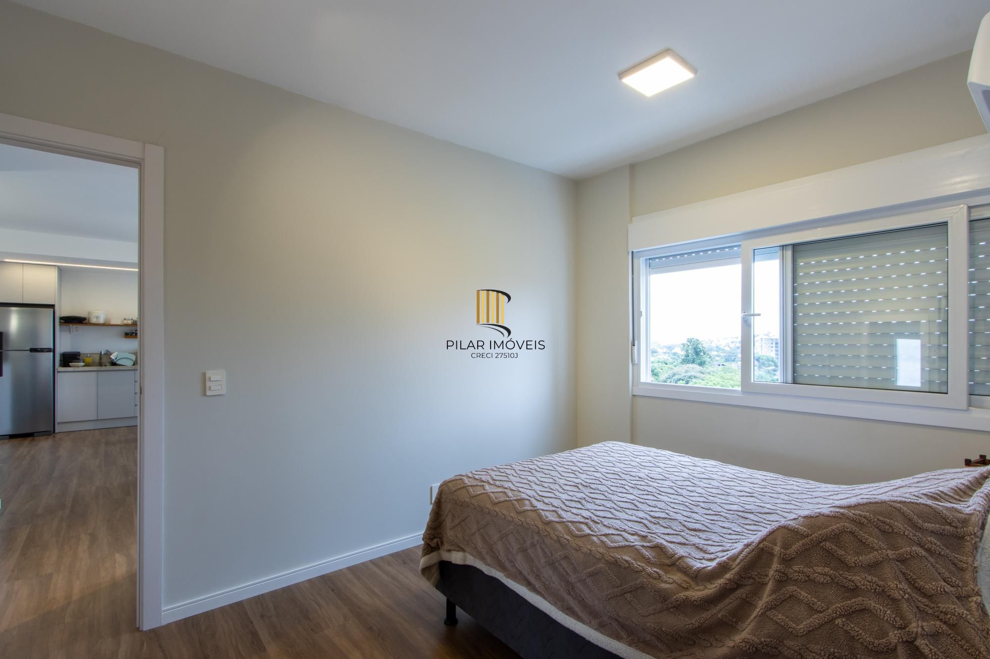 Apartamento à venda no bairro Teresópolis em Porto Alegre.