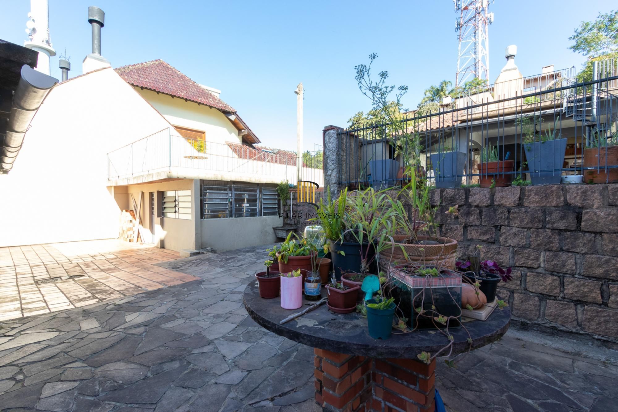 Casa para Venda - 286.28m², 2 dormitórios, sendo 1 suites, 3 vagas - Santa Tereza