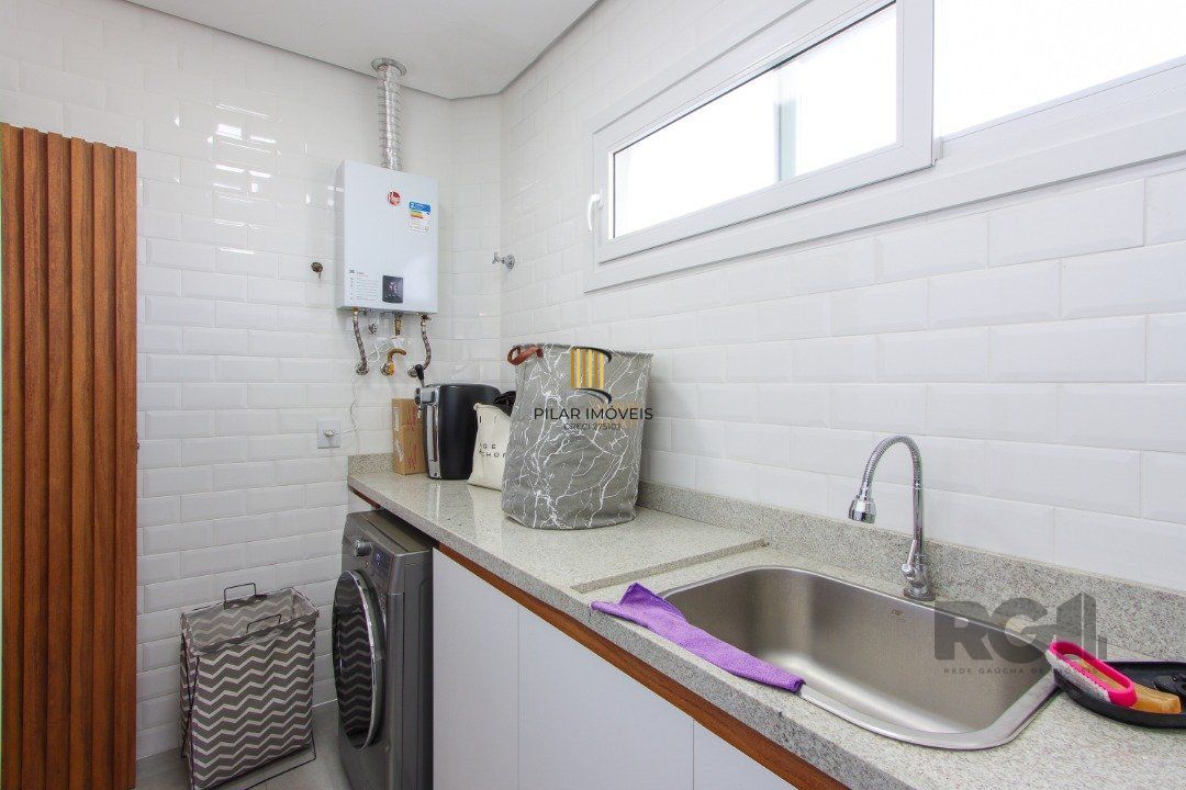 Excelente casa de condomínio na Vila Amalfi.