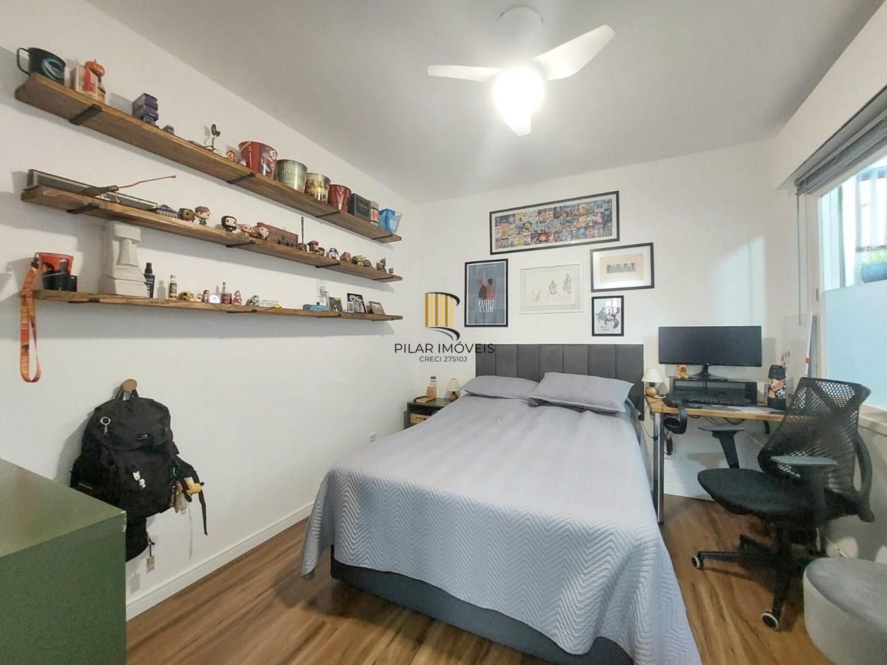 Linda casa totalmente reformada, 3 quartos (1 suite), 2 vagas cobertas - Bairro Nonoai