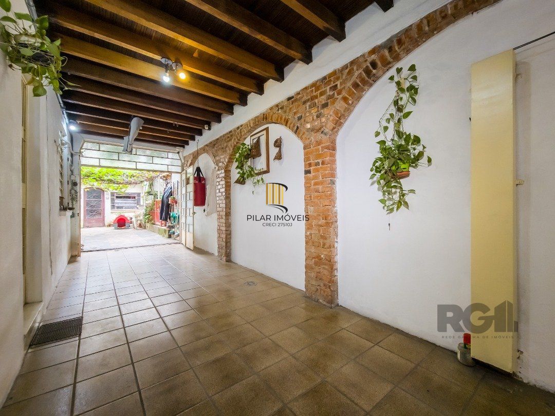 Casa 2 dormitórios no bairro Centro Histórico