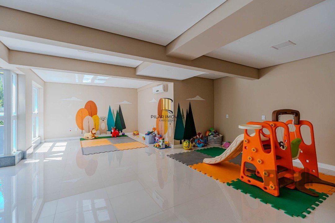 **Apartamento Garden com 3 dormitórios sendo 1 suíte à Venda - Bairro Cristal, Porto Alegre**