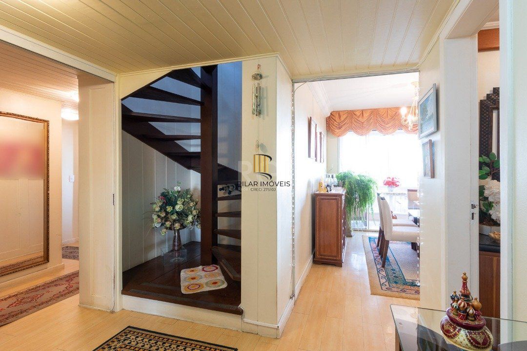 Cobertura para Venda - 230.54m², 3 dormitórios, sendo 1 suites, 2 vagas