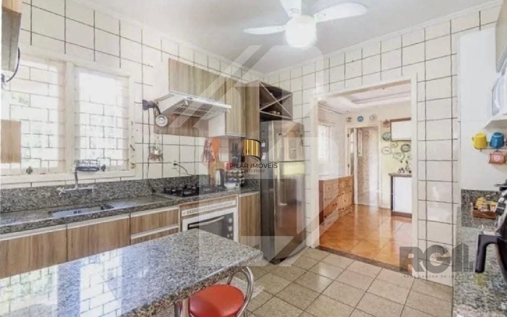 Casa 3 dormitórios no bairro Passo das Pedras