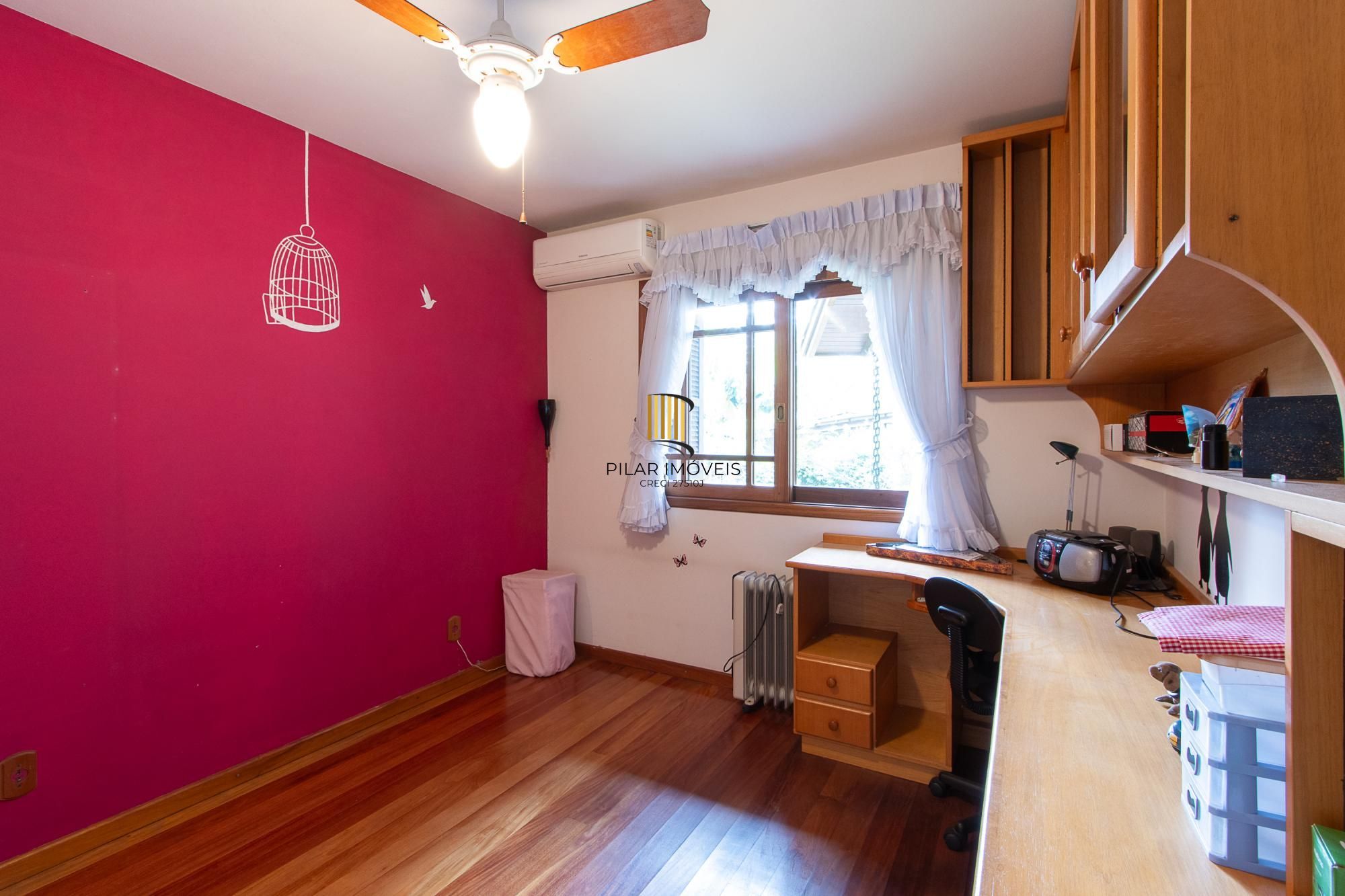 Casa térrea, nova, 3 quartos, 1 suite - Bairro Belém Velho