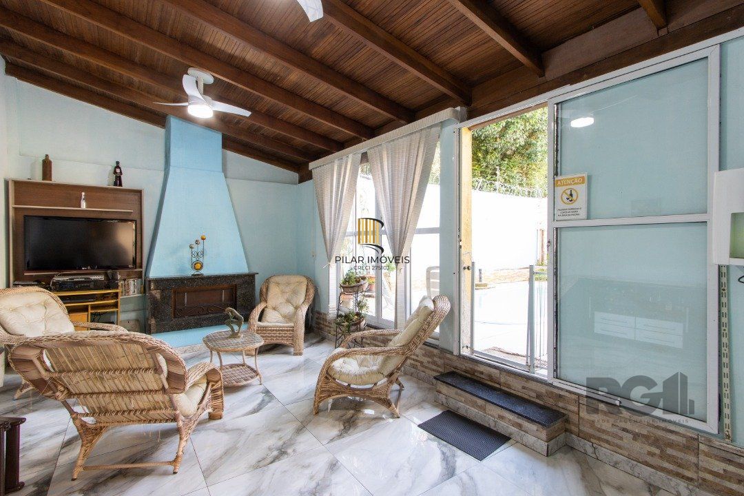Casa para Venda - 204m², 3 quartos, 2 suites, 1 vaga - Caminhos do Sol - Guarujá