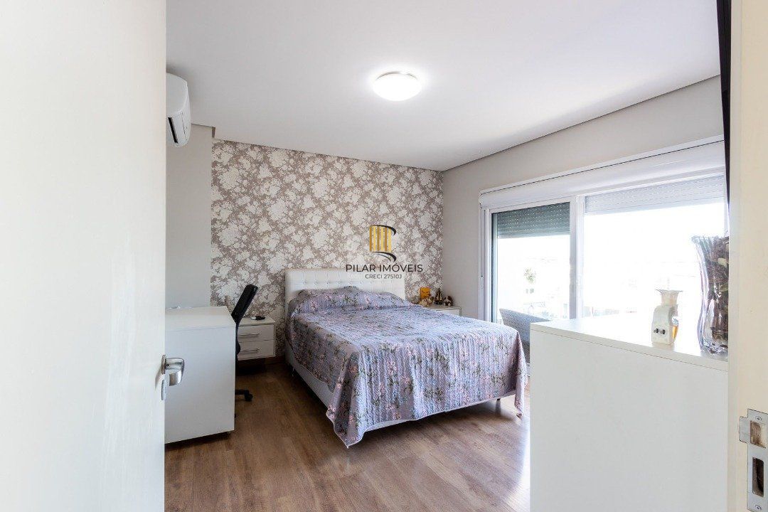 Casa Condominio para Venda - 203.02m², 3 dormitórios, sendo 3 suites, 4 vagas - Hípica