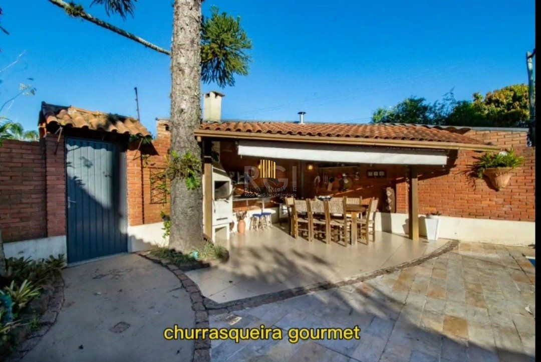 Casa para Venda - 280m², 4 dormitórios, sendo 1 suites, 3 vagas - Jardim Isabel