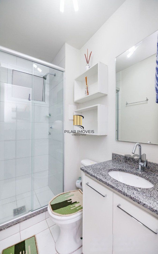 Apartamento para Venda - 67.3m², 3 dormitórios, sendo 1 suites, 1 vaga - Humaitá