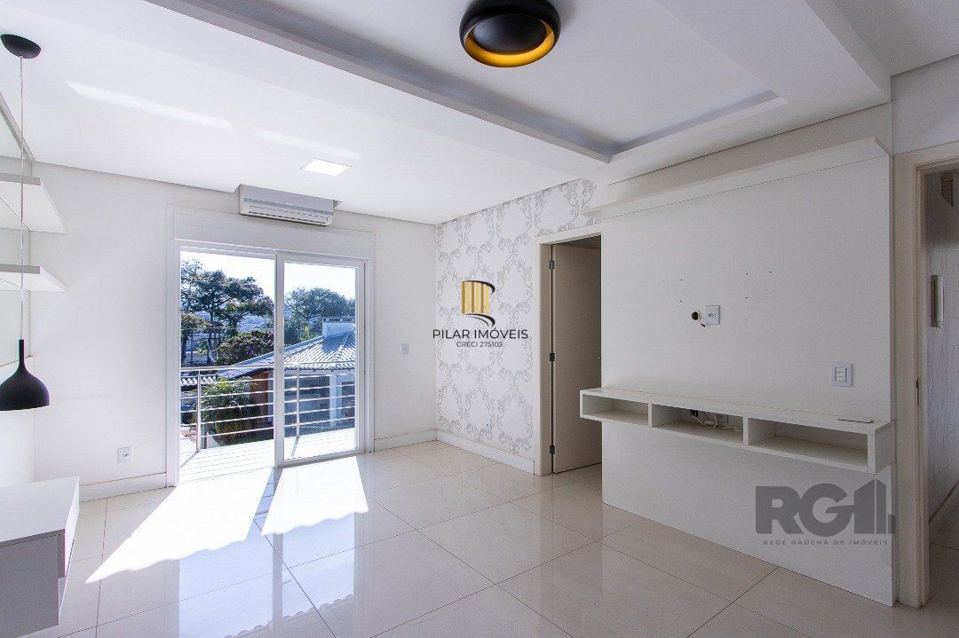 Casa 4 dormitórios no bairro Nonoai