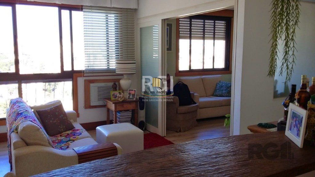 Apartamento para Venda - 90m², 3 dormitórios, sendo 1 suites, 1 vaga - Passo da Areia