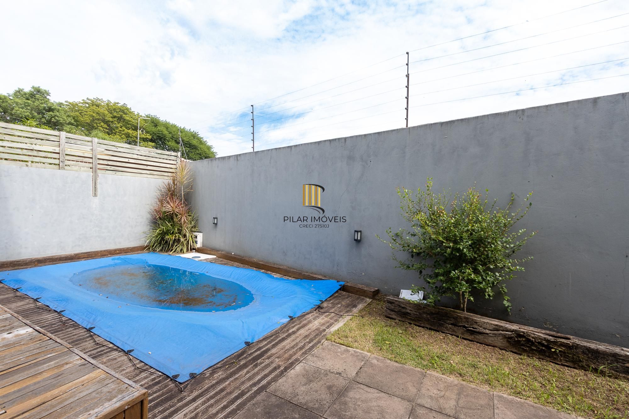Casa com 6 quartos à venda  bairro Espírito Santo, Porto Alegre.