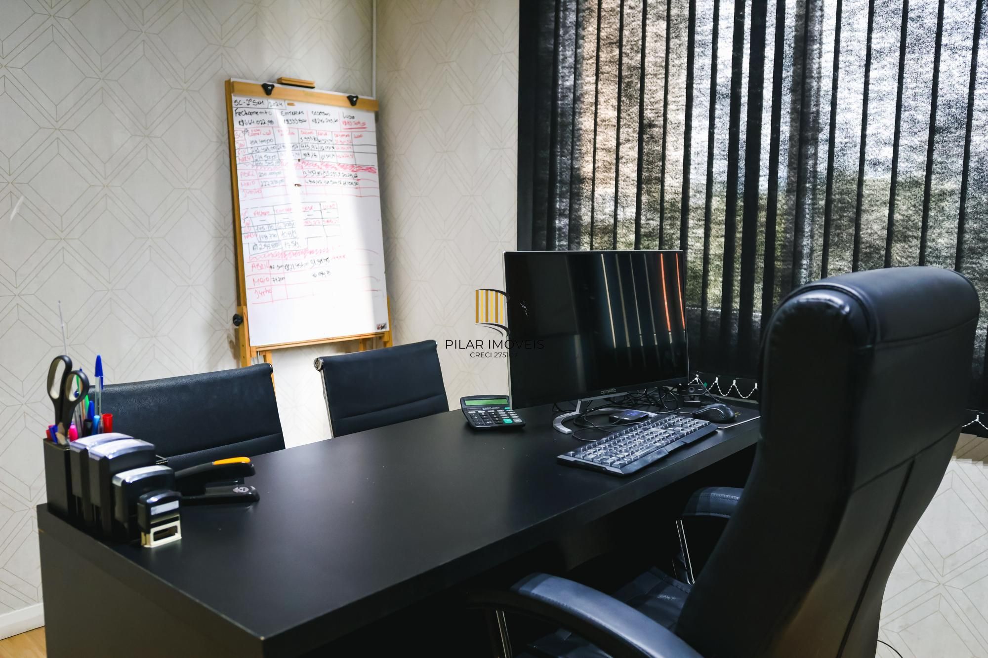 Casa Comercial 4 dormitórios no bairro Moinhos de Vento