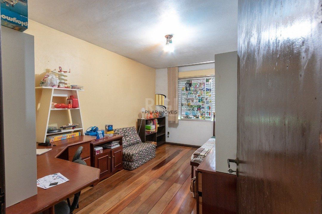 Casa para Venda - 200m², 3 dormitórios, sendo 1 suites, 1 vaga - Aberta dos Morros