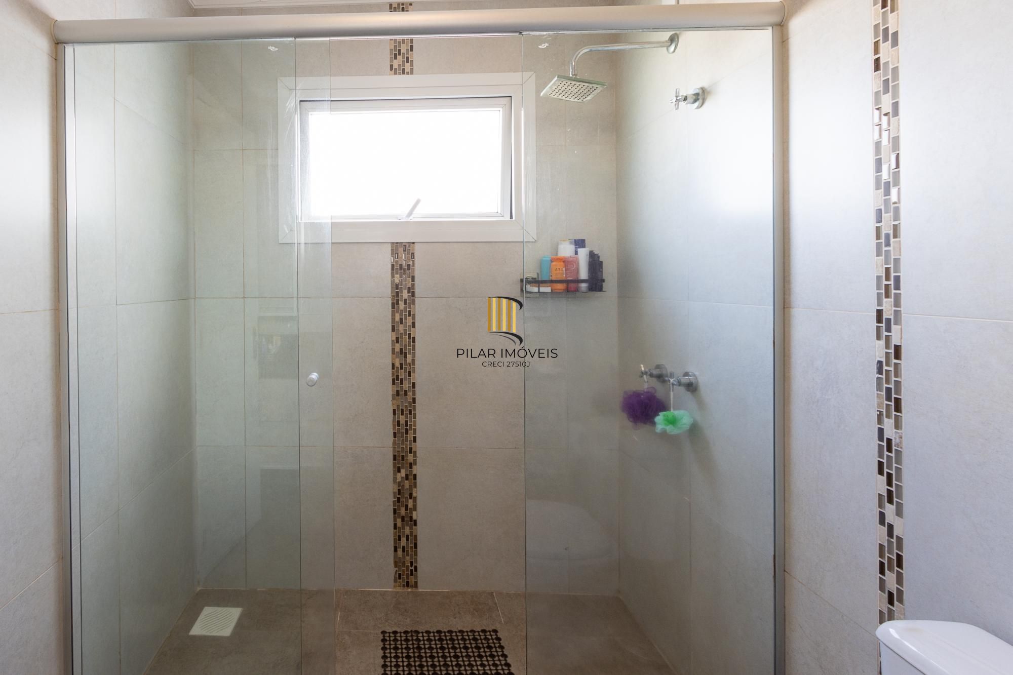 Casa 3 dormitórios no bairro Hípica