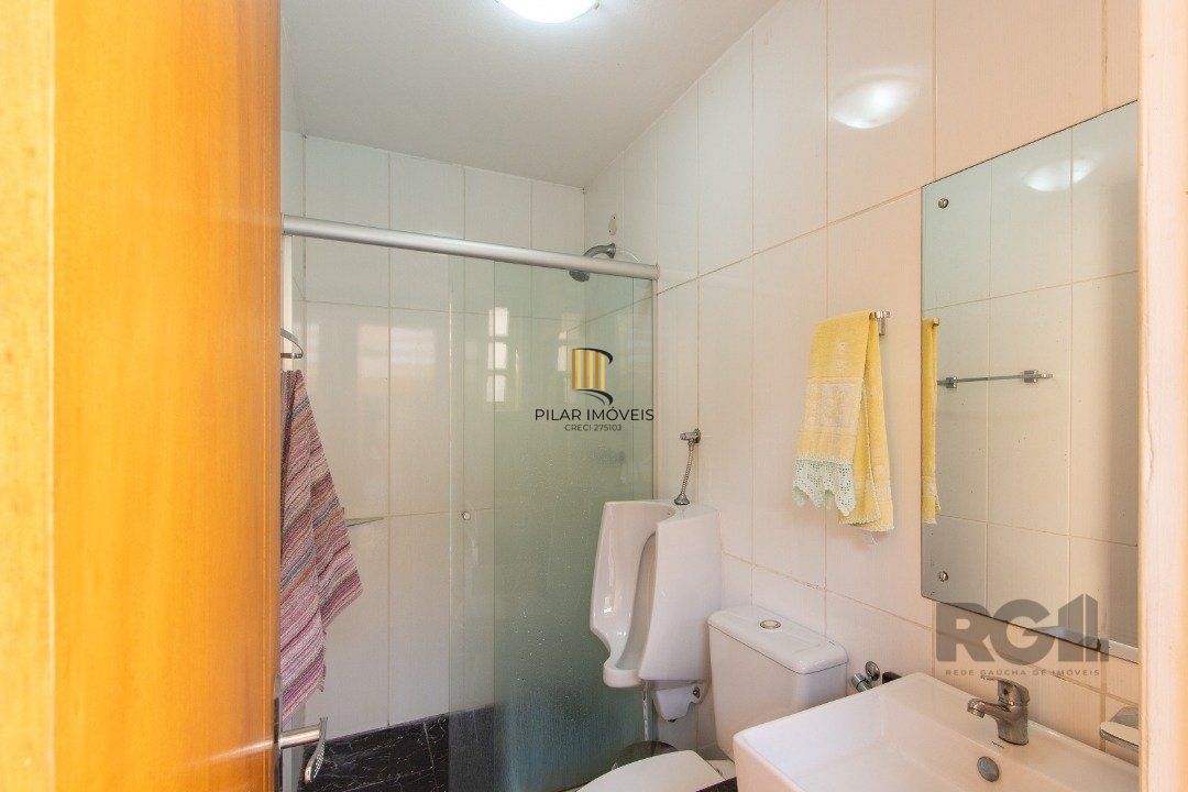 Casa para Venda - 254m², 4 dormitórios, sendo 3 suites, 5 vagas - Espirito Santo