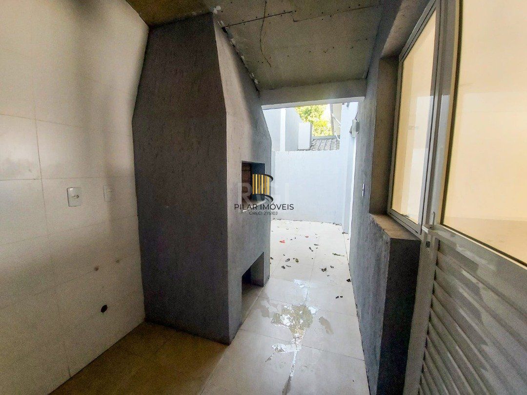 Casa Condominio para Venda - 128.96m², 4 dormitórios, sendo 2 suites, 2 vagas - Tristeza
