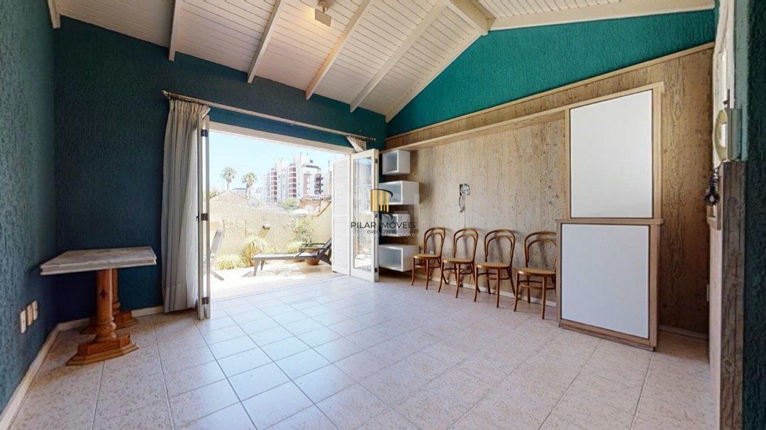 Casa para Venda - 130m², 3 dormitórios, sendo 1 suites, Cidade Baixa