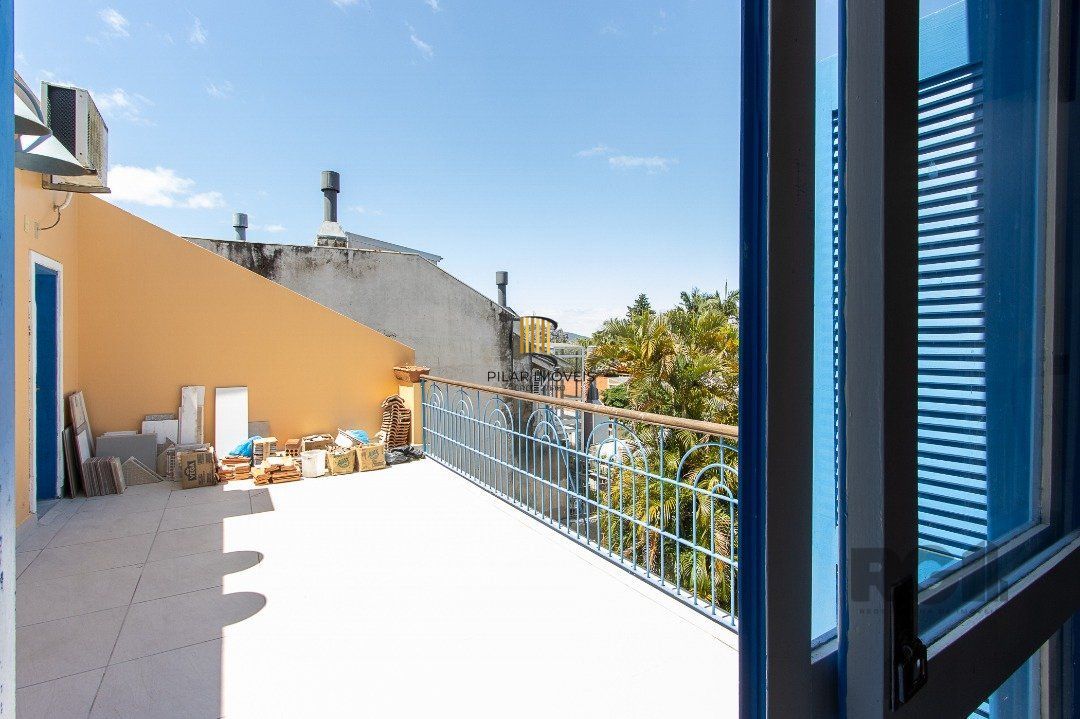 Casa 4 dormitórios no bairro Jardim Isabel