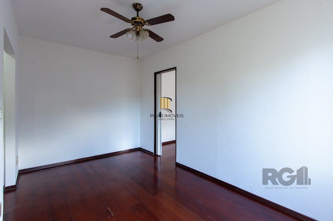 Excelente apartamento no bairro Cristal com 1 dormitório, living, banheiro e cozinha.