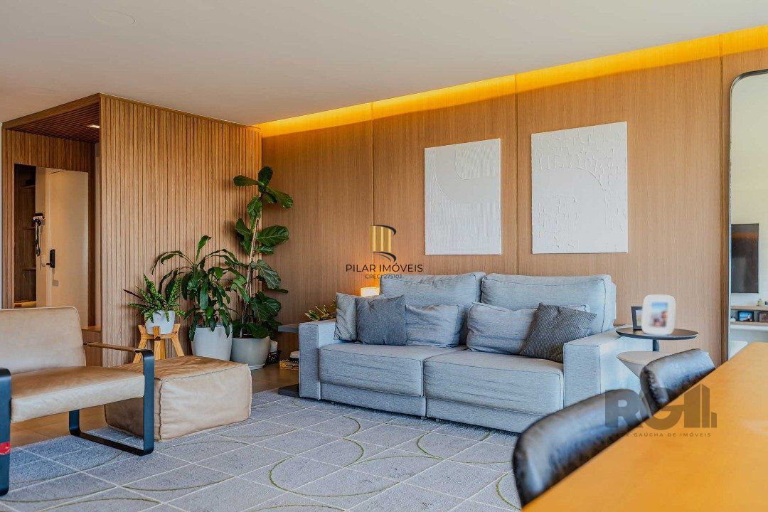 **Apartamento Garden com 3 dormitórios sendo 1 suíte à Venda - Bairro Cristal, Porto Alegre**