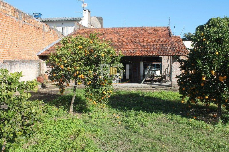 Casa para Venda - 220m², 4 dormitórios, 9 vagas - Cristal