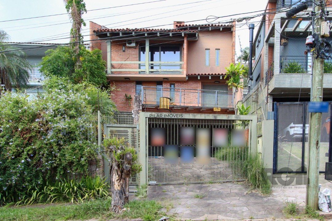 Casa de 3 dormitórios no Jardim Isabel com vista para o Guaíba.