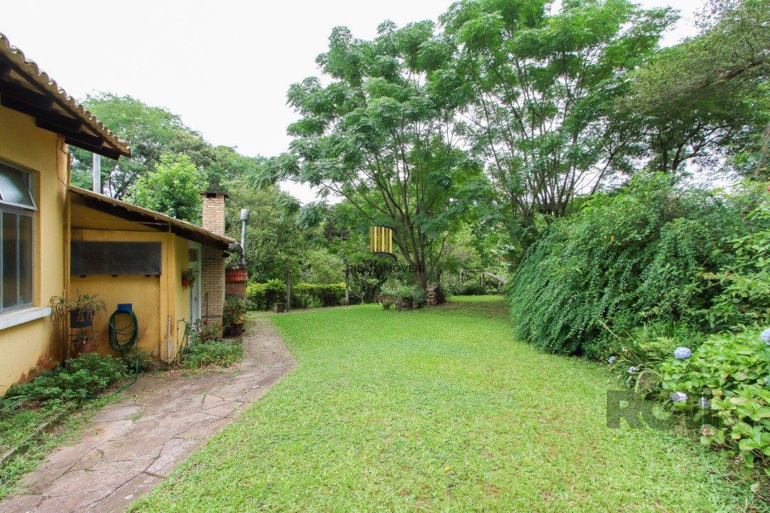 Casa com 3 quartos, suite em terreno com 7.320m² - Belem Velho