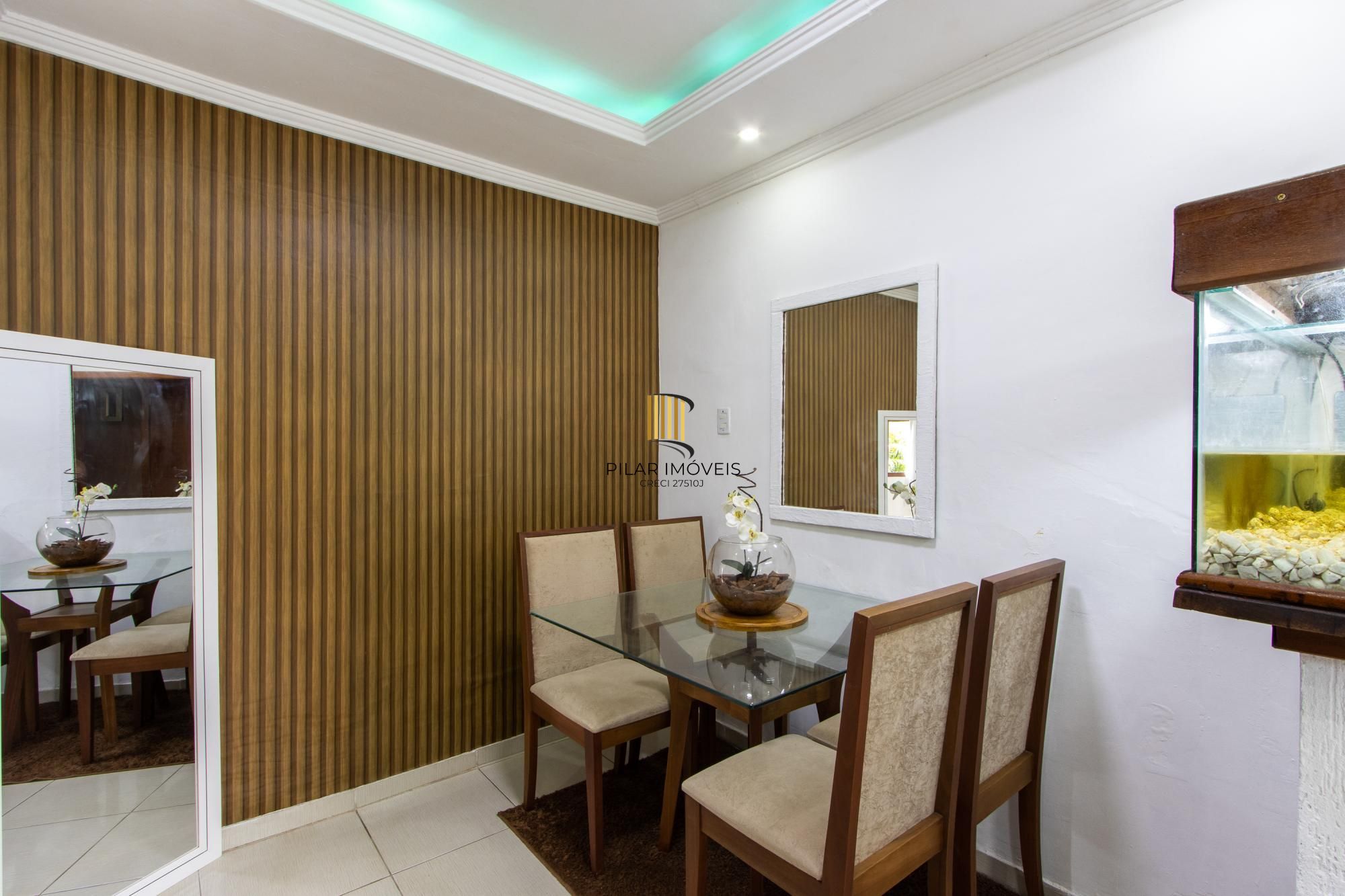 Casa/Sobrado  4 dormitórios com piscina