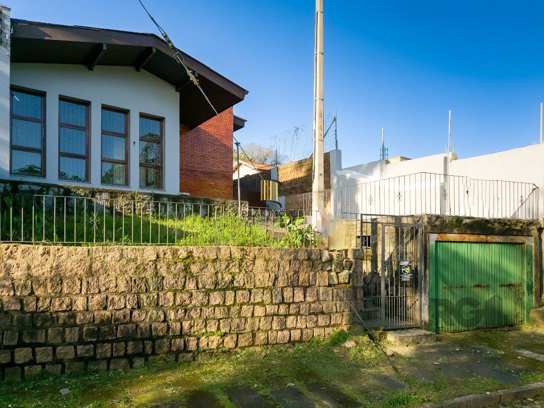 Casa com 3 quartos, suite, pátio - Bairro Espírito Santo - Potro Alegre (RS)