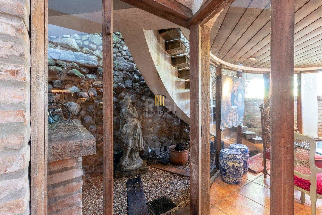 Casa para Venda - 418m², 4 dormitórios, sendo 1 suites, 2 vagas - Jardim Isabel
