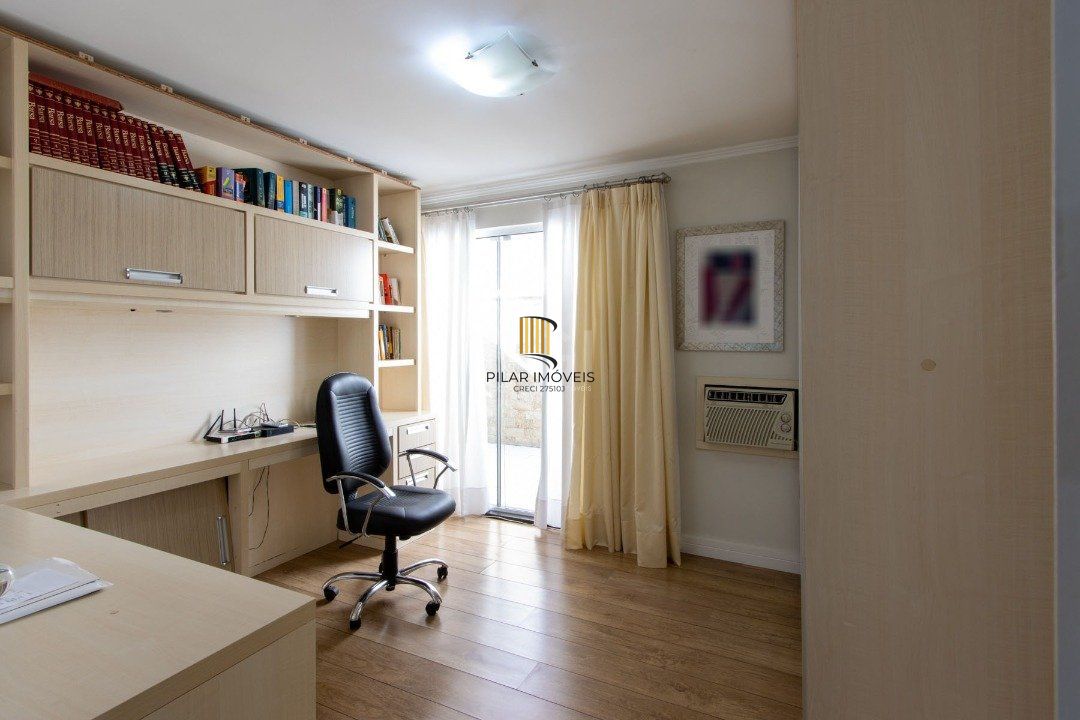 Casa de Condomínio 3 dormitórios no bairro Vila Conceição