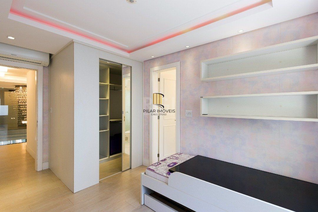 Casa Condominio para Venda - 380m², 3 dormitórios, sendo 3 suites, 4 vagas - Pedra Redonda