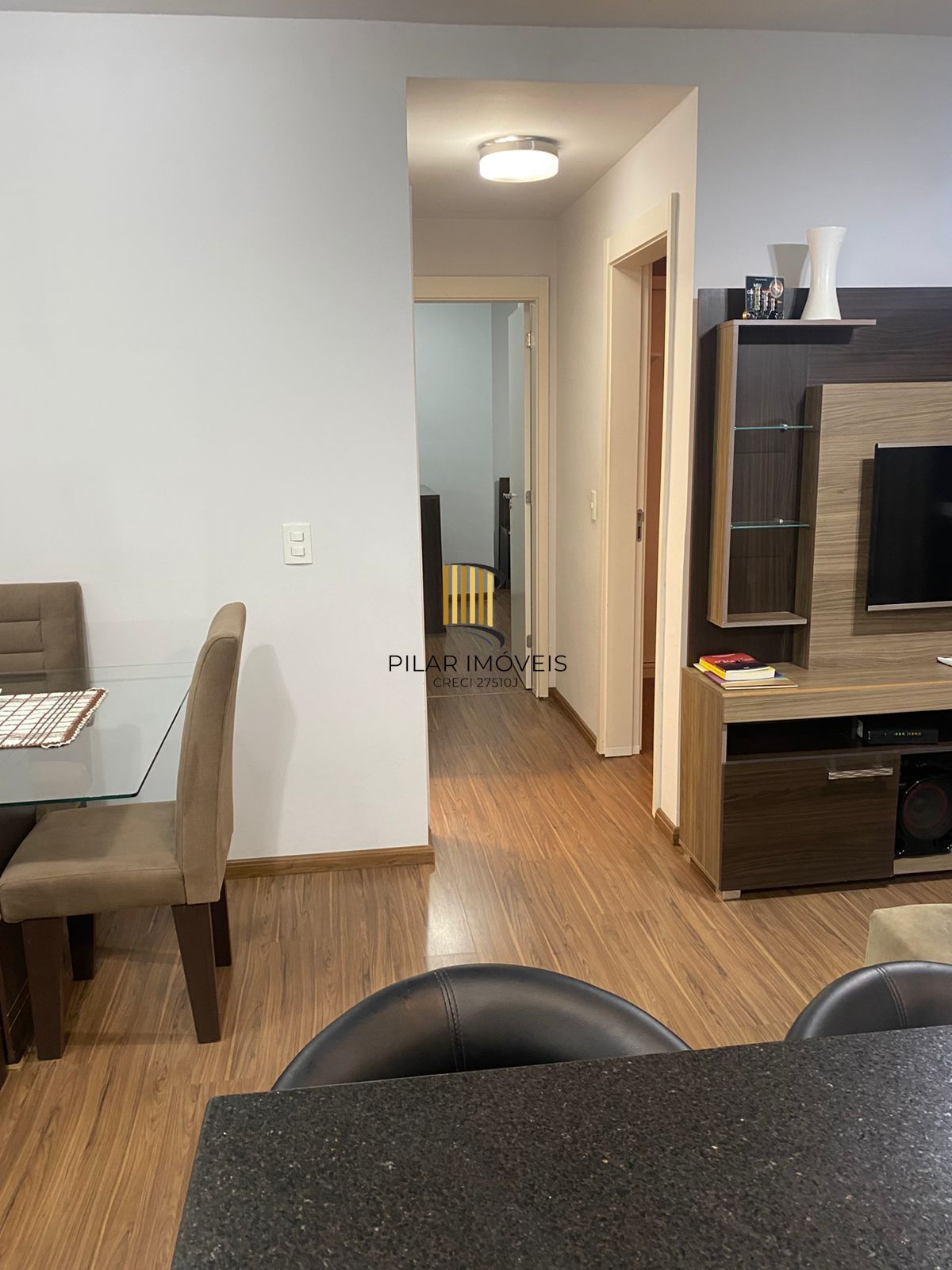 Apartamento para Venda - 56m², 2 dormitórios, sendo 1 suites, 1 vaga - Camaquã