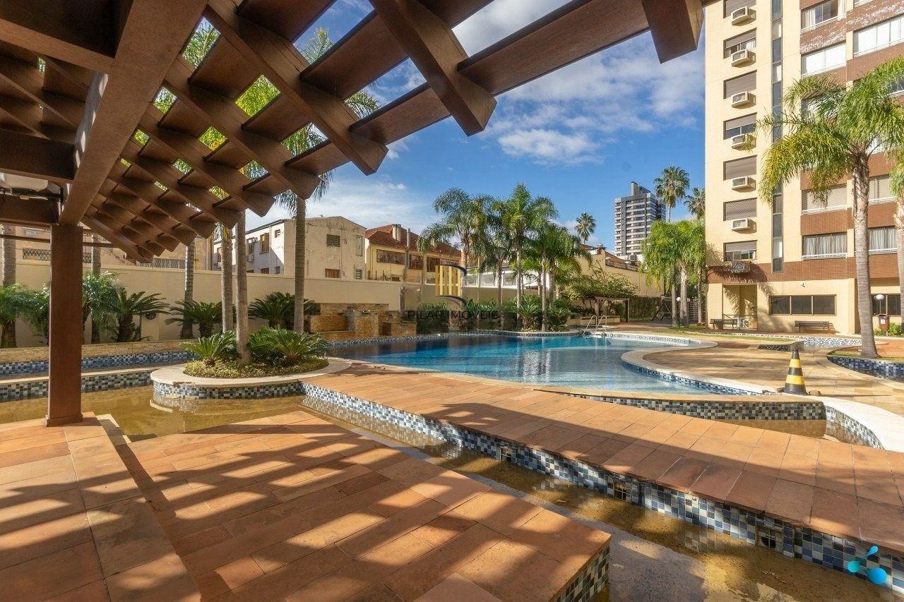 3 dormitórios, com 2 vagas no Life Square Menino Deus!