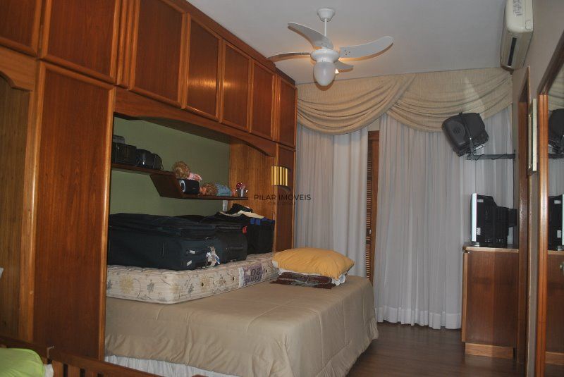 Casa Condominio para Venda - 550m², 4 dormitórios, sendo 4 suites, 2 vagas - Jardim do Sol