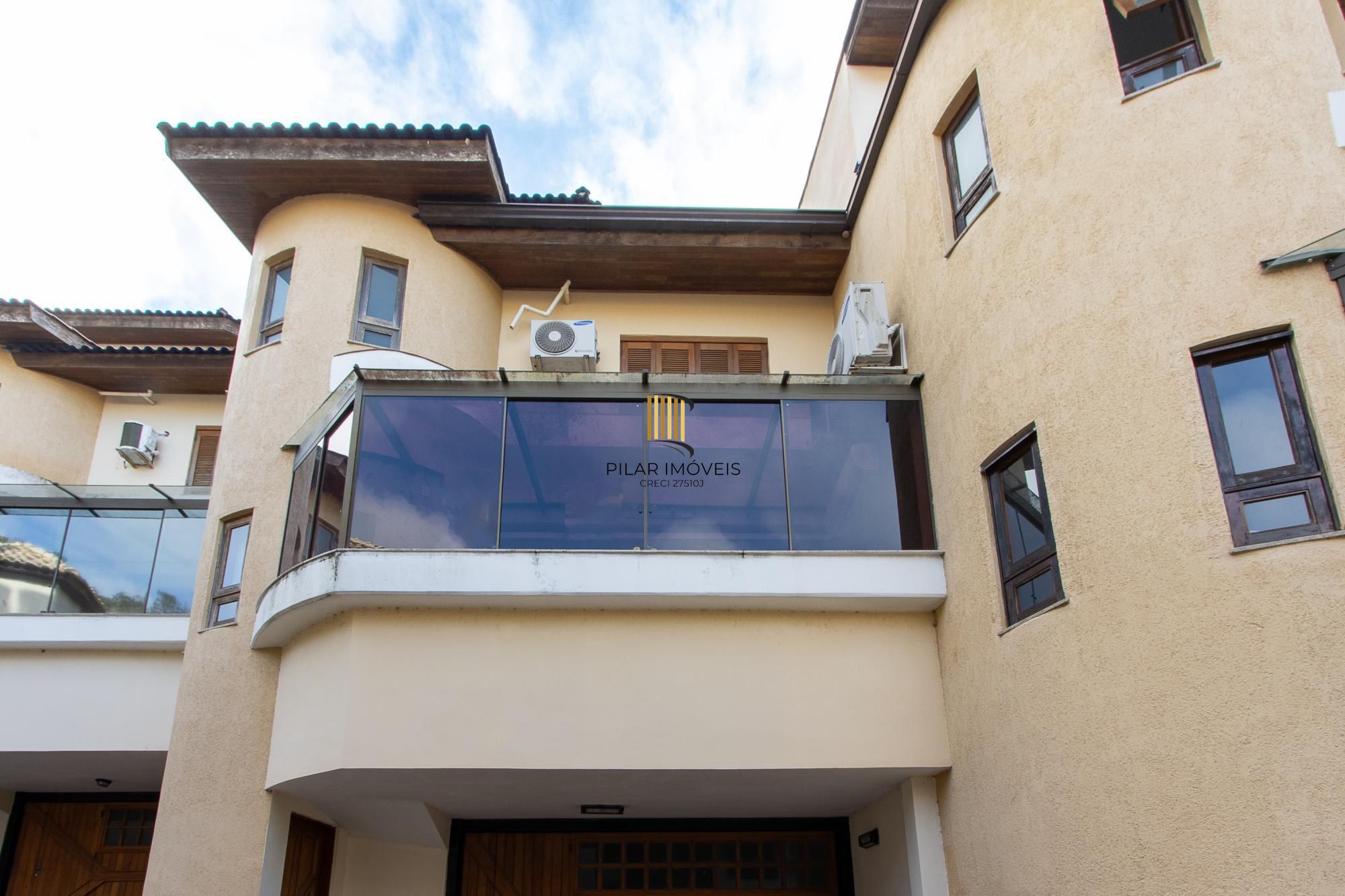 Casa em condominio Zona Sul, desocupada